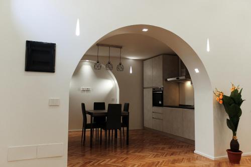 Attia Residence Wifi Duomo In 10 Min — 4-Star Luxury Hotel in Milan, Italy