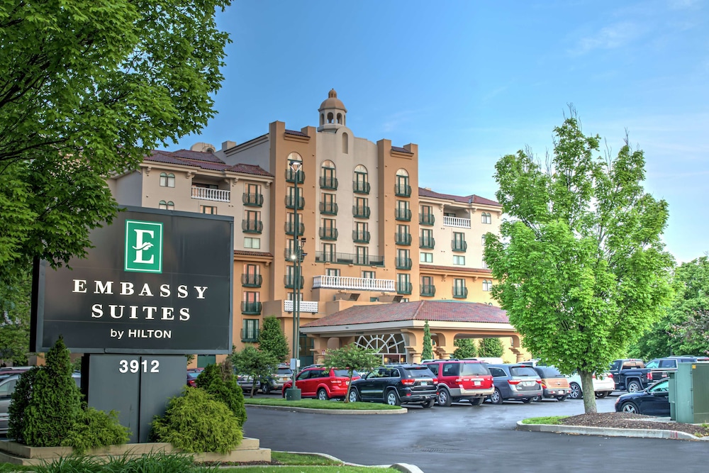 Embassy Suites by Hilton Indianapolis North in Indianapolis, United States