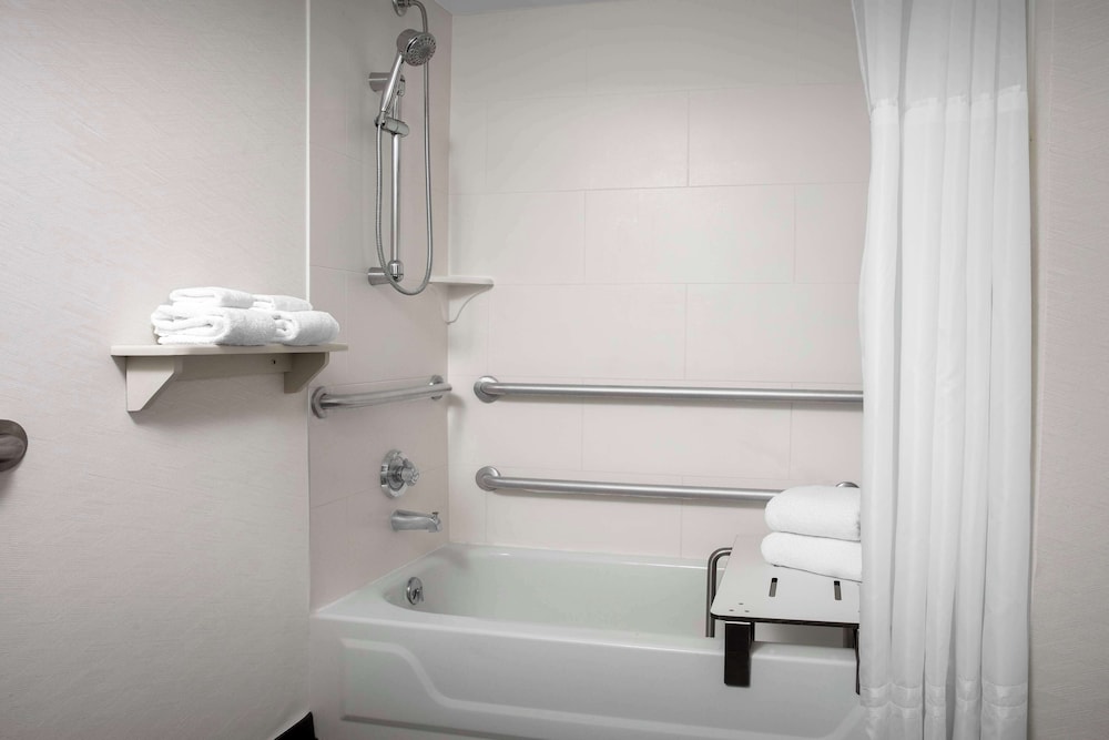 Hilton Garden Inn Philadelphia Ft. Washington - photo 19