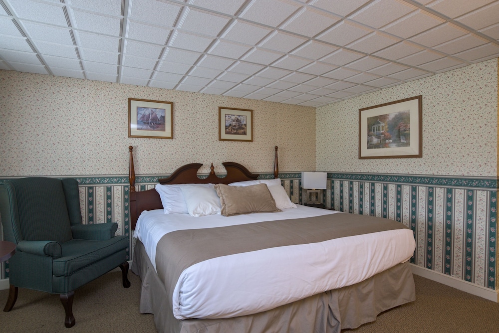 Coachman Inn - photo 26