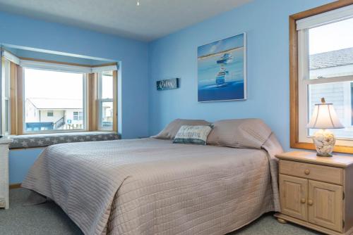 Out of the Blue by Oak Island Accommodations - photo 27