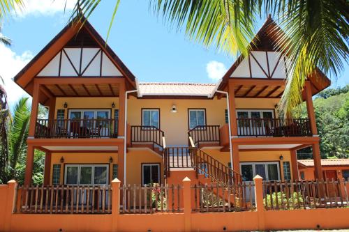 Green Blue Beach House — 4-Star Luxury Hotel in Anse Boileau, Seychelles