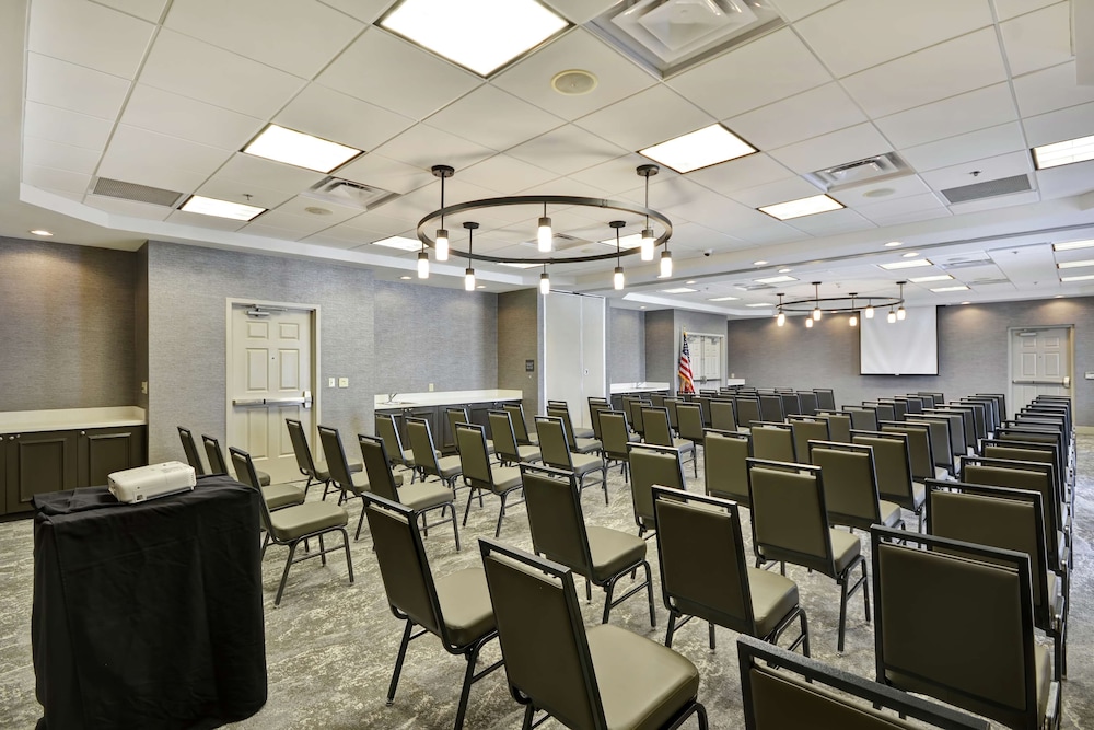 Hilton Garden Inn Panama City - photo 60
