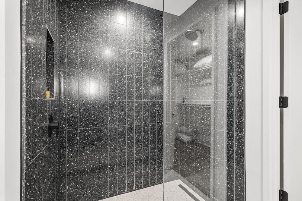Austin Condo Hotel - photo 754