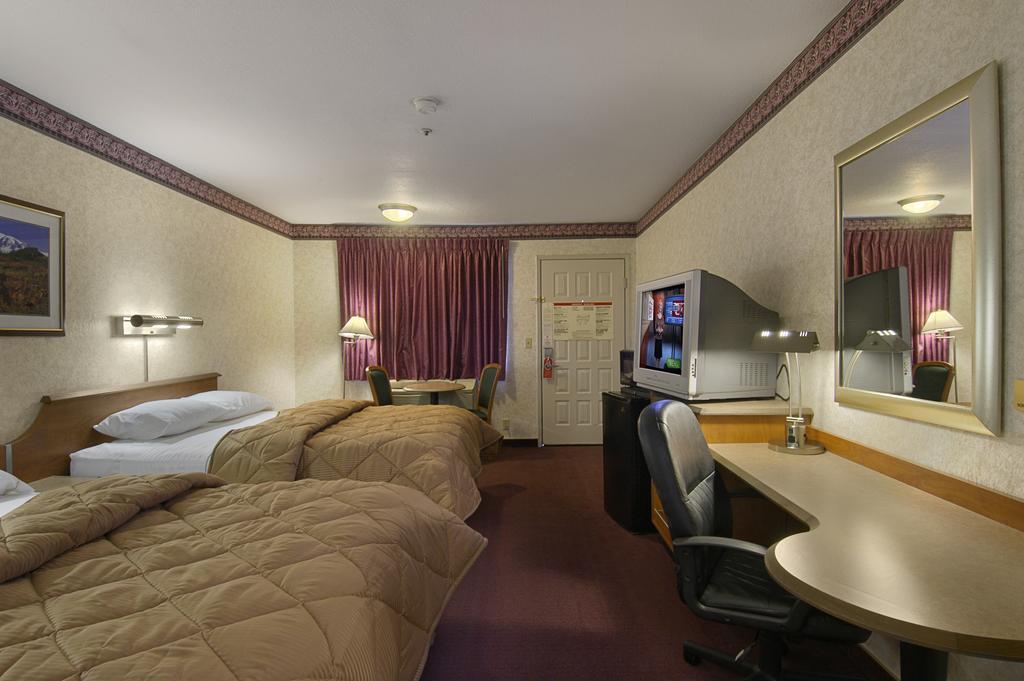 MainStay Suites Victorville Hesperia - photo 8