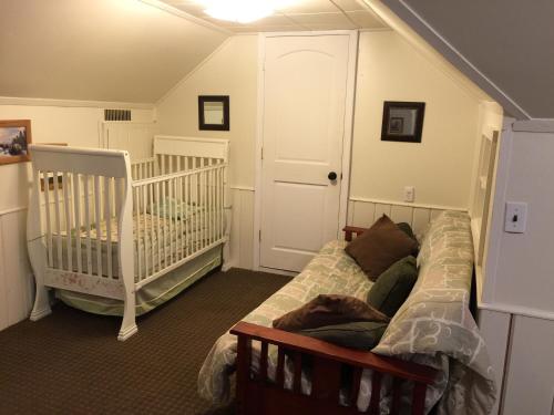 First Deadwood Cottages - photo 41