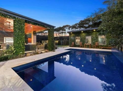 Aroha Moana Luxe Entertainer With Pool Playground — Rye