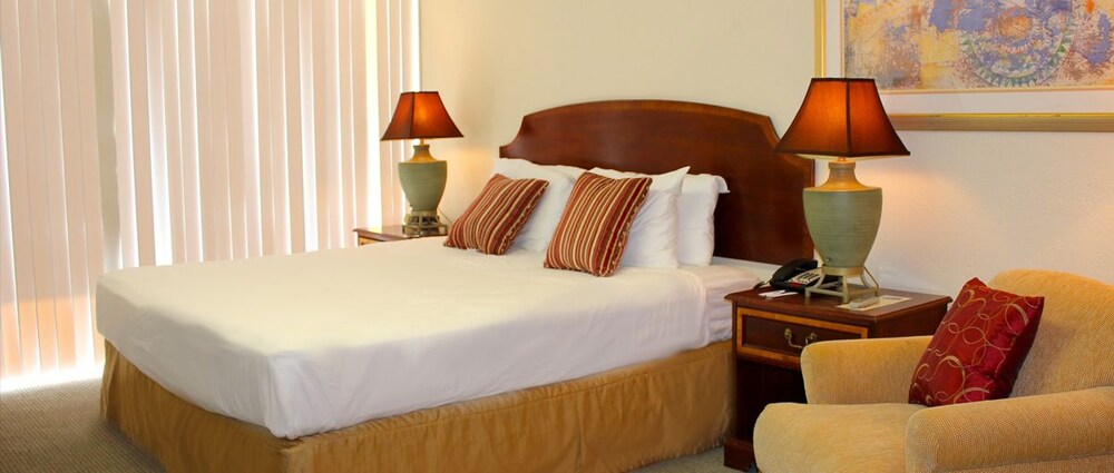 University Inn College Station - photo 9