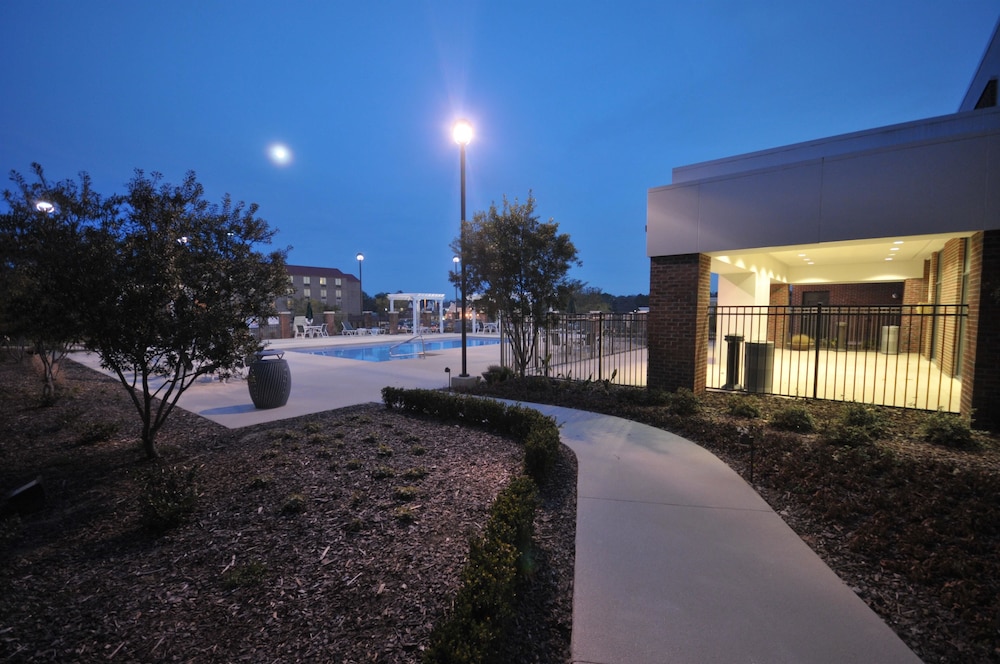 DoubleTree by Hilton Hotel Rocky Mount - photo 8