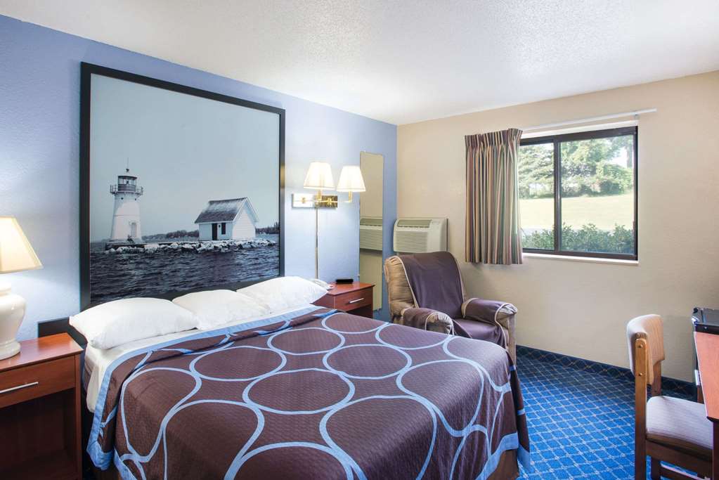 Super 8 by Wyndham Massena NY - photo 12