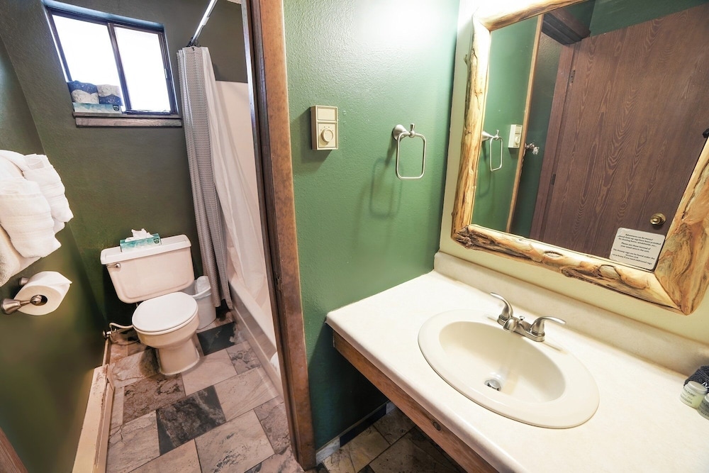 Timber Creek Chalets 7 cabin - photo 11
