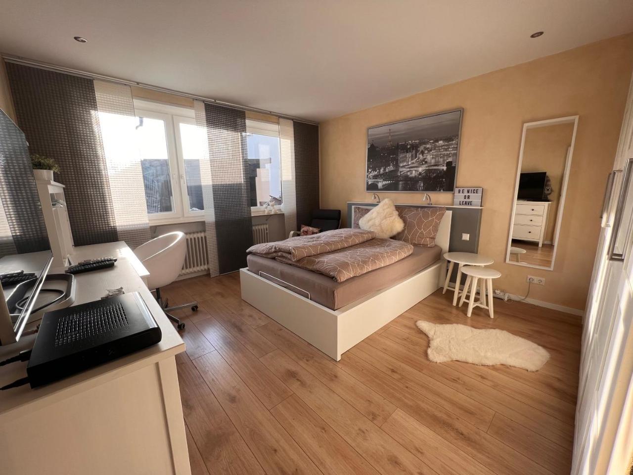 Wohnung Löwenstein — 4-Star Luxury Hotel in Albersweiler, Germany