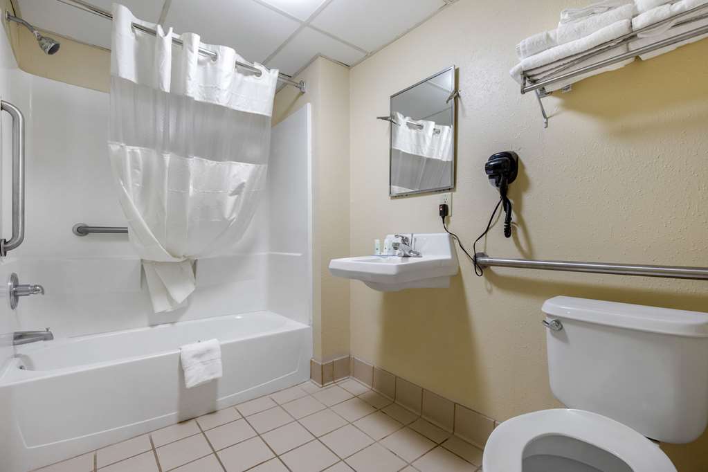 Quality Inn Kingstree North - photo 14