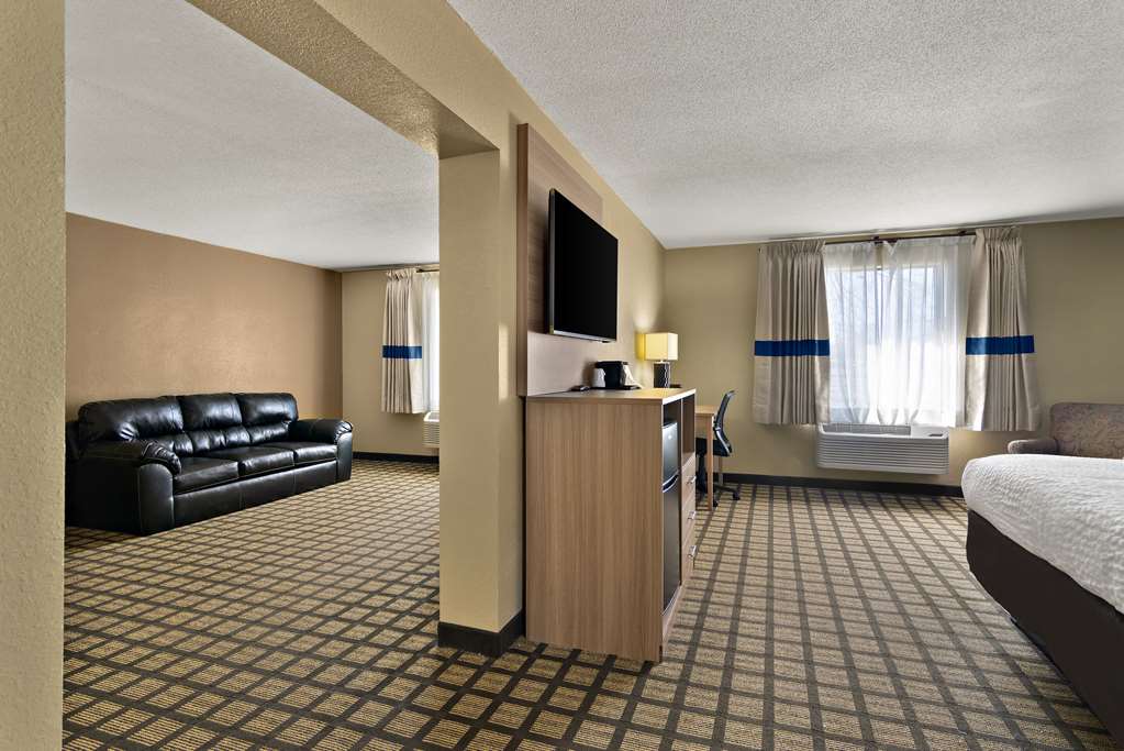Clarion Pointe Bloomington Normal I 55 University - photo 22