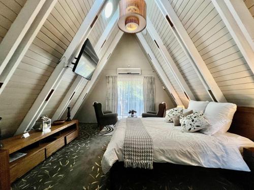 Stay In Tehama — 4-Star Luxury Hotel in Cape Town, South Africa