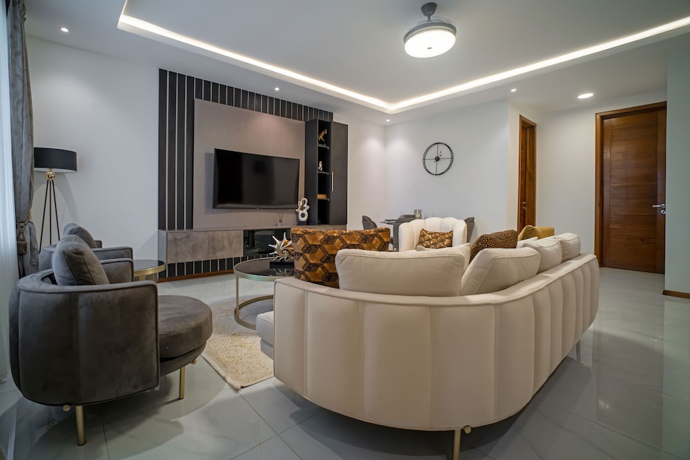 Alexander Palace Hotel Apartment in Accra, Ghana