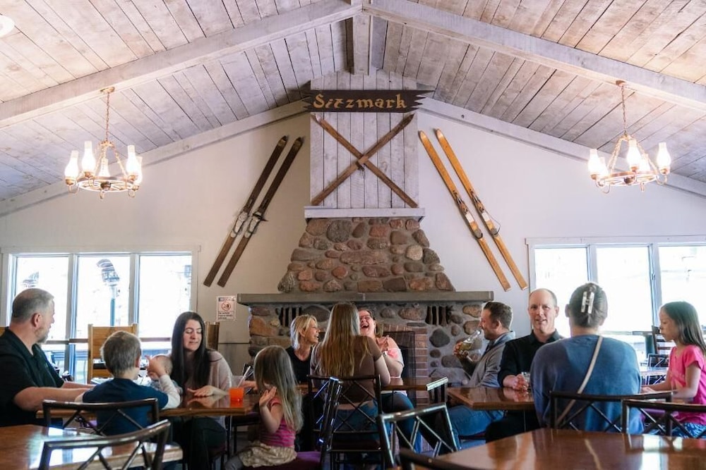 Pine Mountain Ski & Golf Resort - photo 4