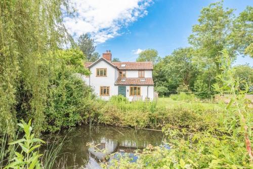 Little Swattesfield Eye — 4-Star Luxury Hotel in Eye, United Kingdom