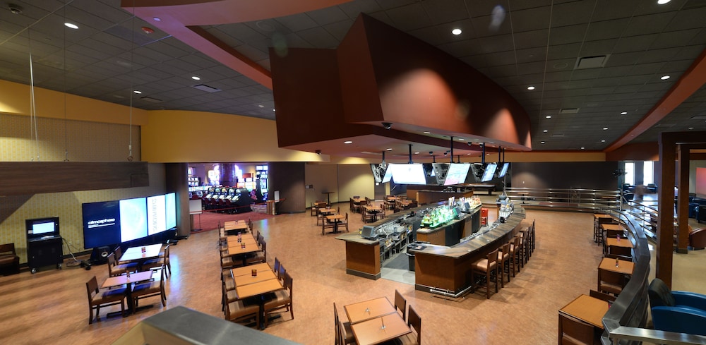 River Bend Casino & Hotel - photo 2