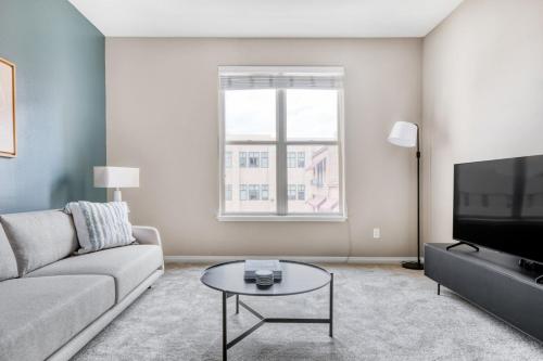 Pasadena 1br w gym pool nr Colorado Ave LAX 858 — 4-Star Luxury Hotel in Pasadena, United States