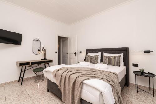 Villa Merlis — Alimos — photo 4