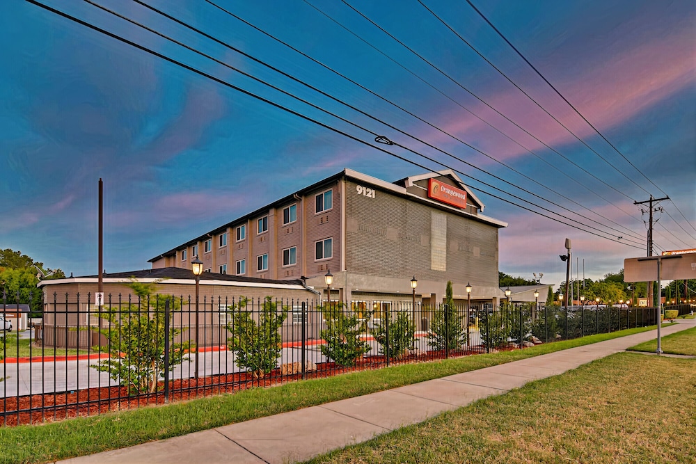 Orangewood Inn & Suites Midtown - photo 56