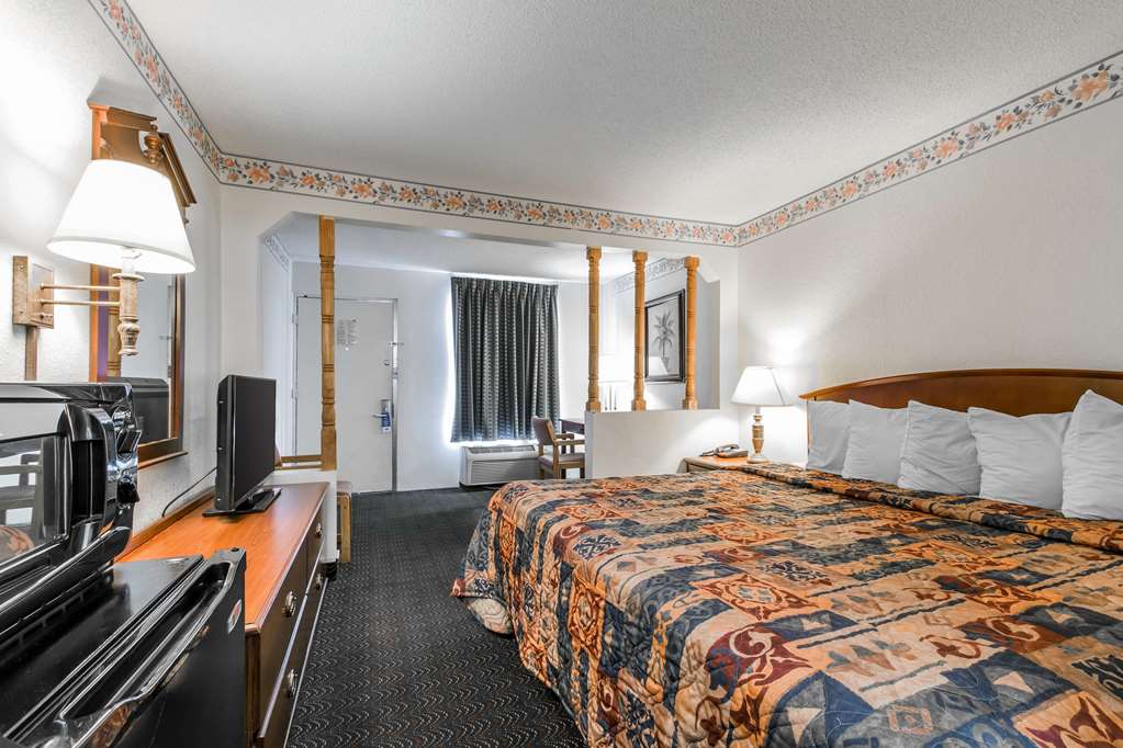 Rodeway Inn Hopkinsville Area - photo 21