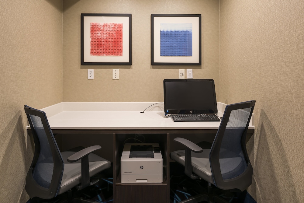 Holiday Inn Express Hotel & Suites Livermore by IHG - photo 35