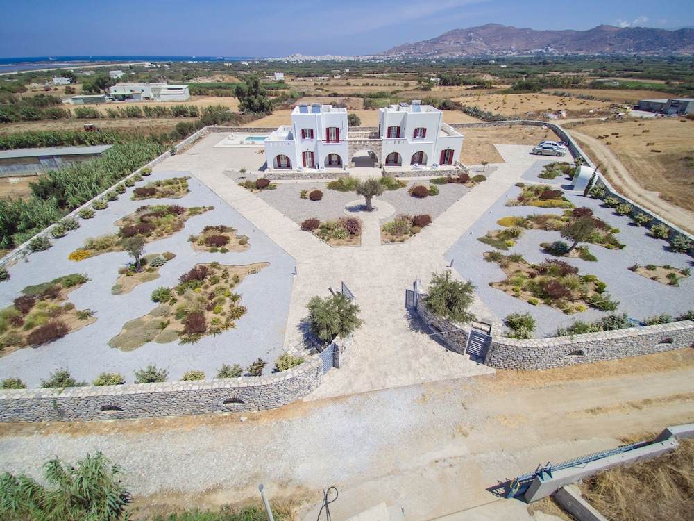 Olives & Rocks Naxian Villas — 4-Star Luxury Hotel in Naxos, Greece