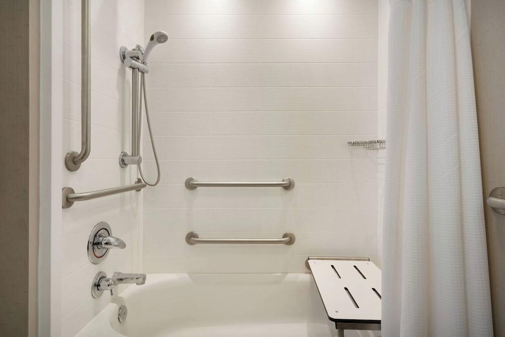 SpringHill Suites by Marriott Ewing Princeton South - photo 14