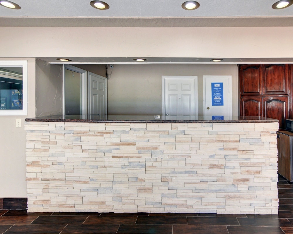 Rodeway Inn Gainesville I 35 - photo 24