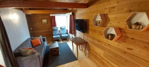 Hideaway Cottage — 4-Star Luxury Hotel in Ivalo, Finland