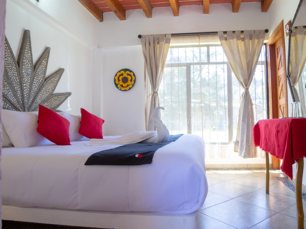 Hotel Valle Dorado — hotel in Valle De Bravo