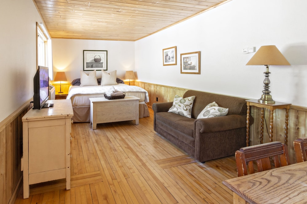 Stay Inn Ely - photo 24
