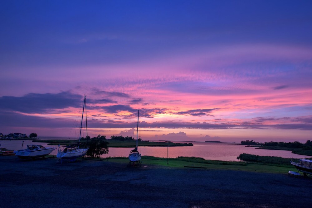 Knapps Narrows Marina & Inn - photo 18