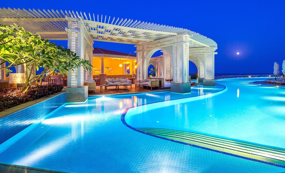 Baron Palace Sahl Hasheesh — 5-Star Luxury Hotel in Hurghada, Egypt