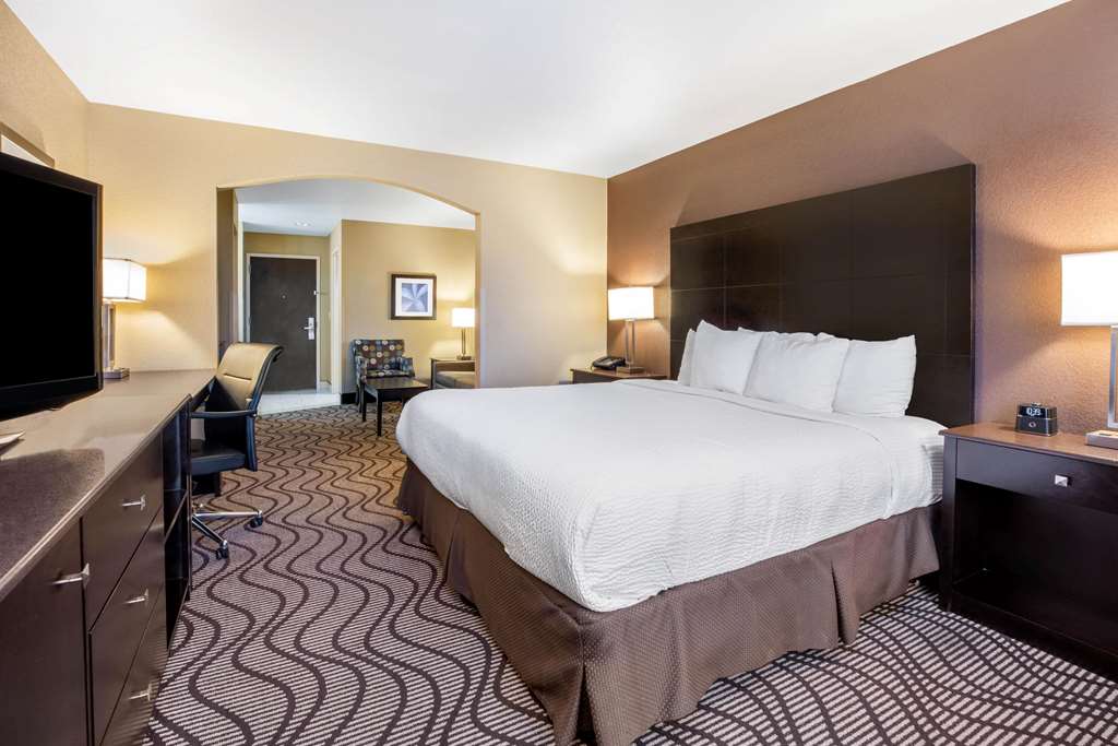 La Quinta Inn & Suites by Wyndham Meridian Boise West - photo 26