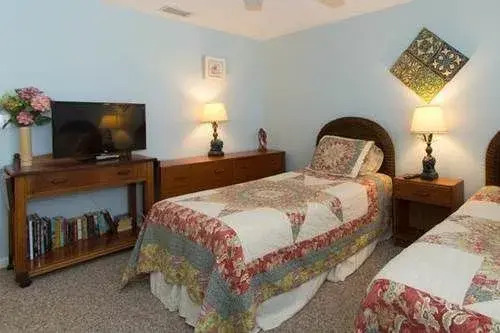 Blue Dolphin Inn by Island Vacation Properties - photo 43