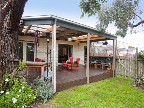 Charles Central Oasis 8 in Torquay, Australia