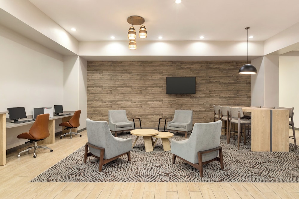 Candlewood Suites Mount Pleasant by IHG - photo 81