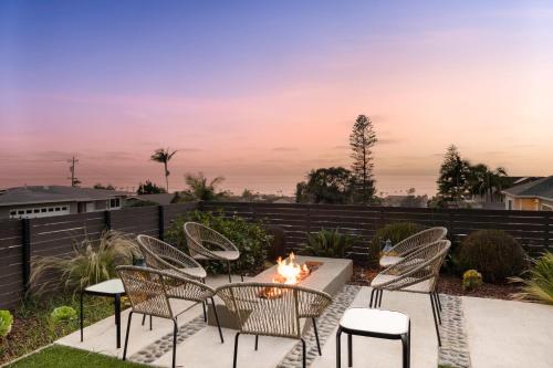 Ocean Views w Stunning Sunsets by the Firepit in San Diego, United States