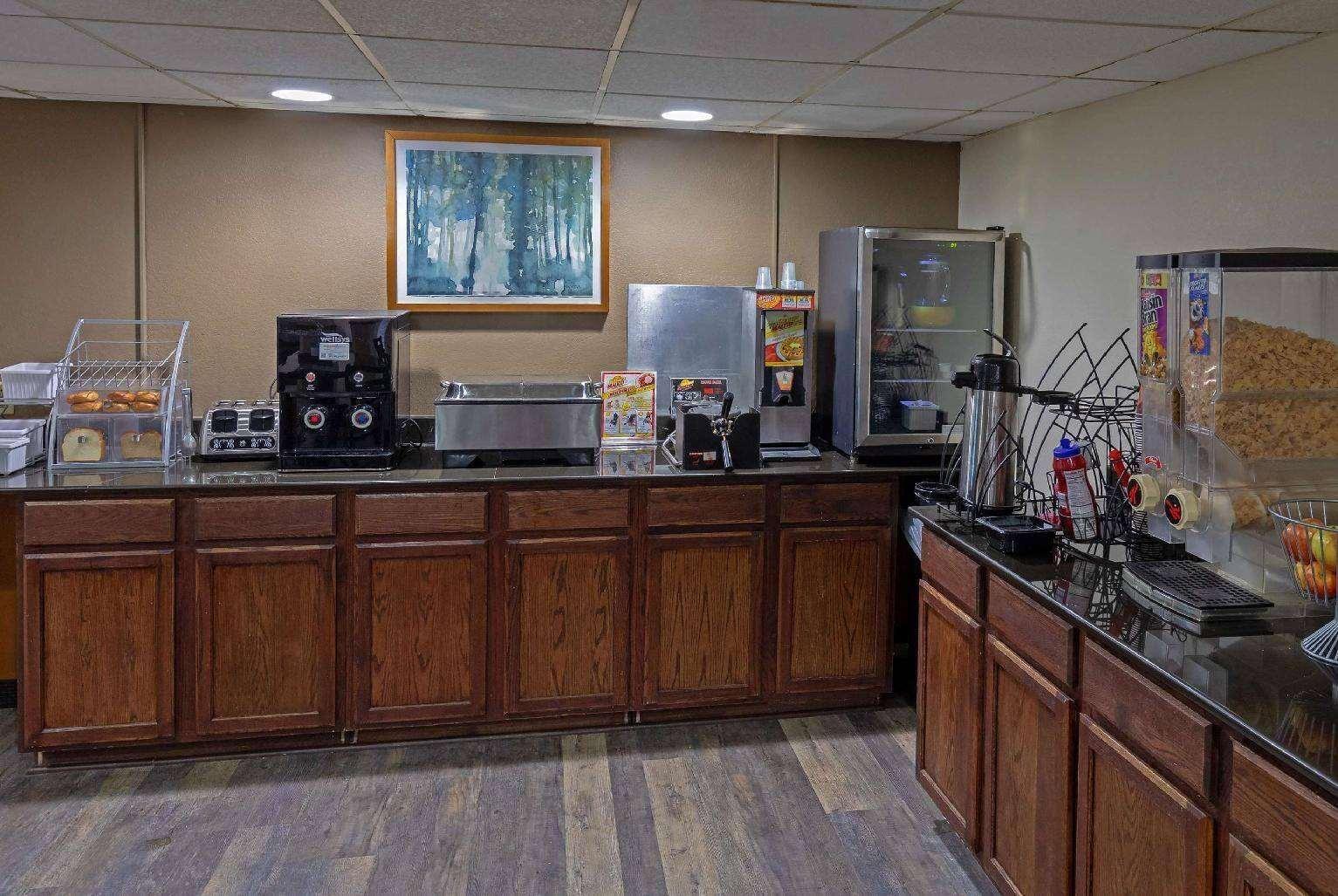 Wingate by Wyndham Somerset - photo 13
