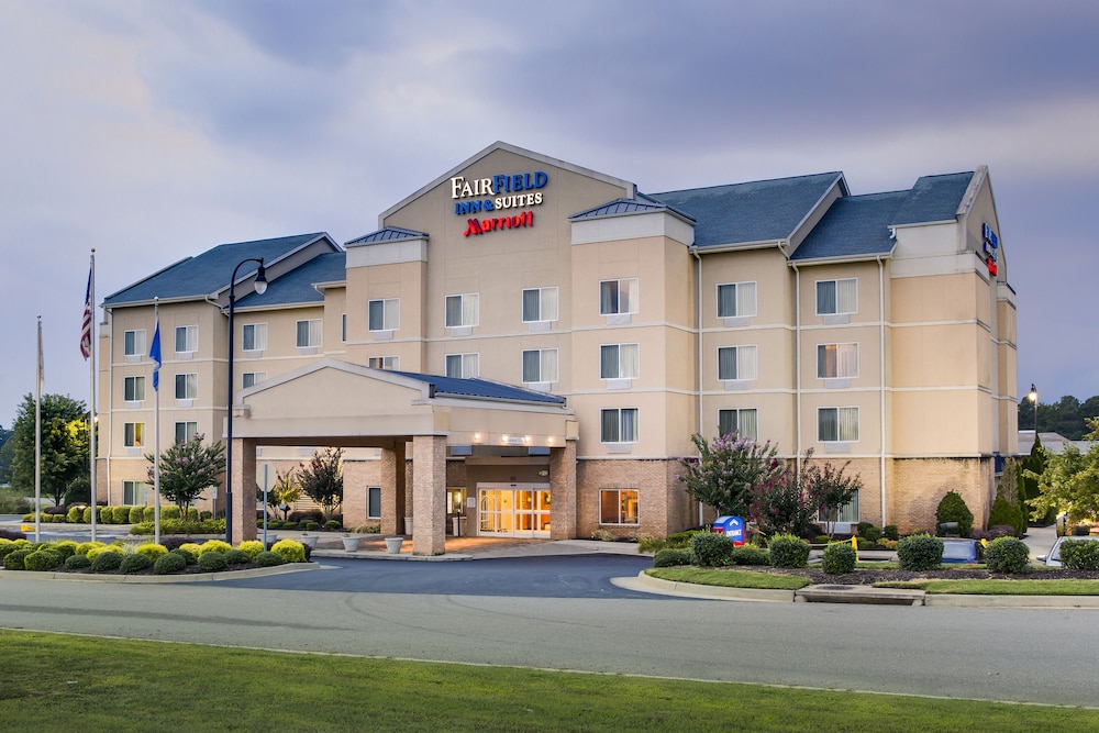 Fairfield Inn & Suites by Marriott South Hill - photo 26