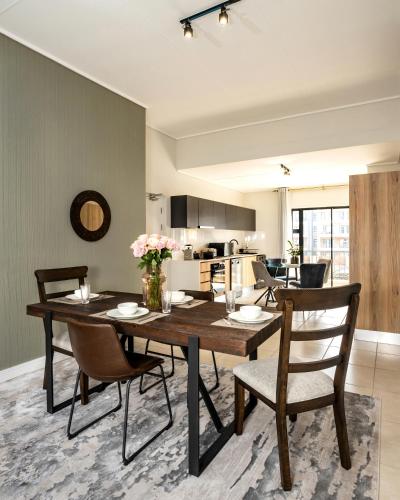Woman Era Penthouse apartment — 4-Star Luxury Hotel in Johannesburg, South Africa
