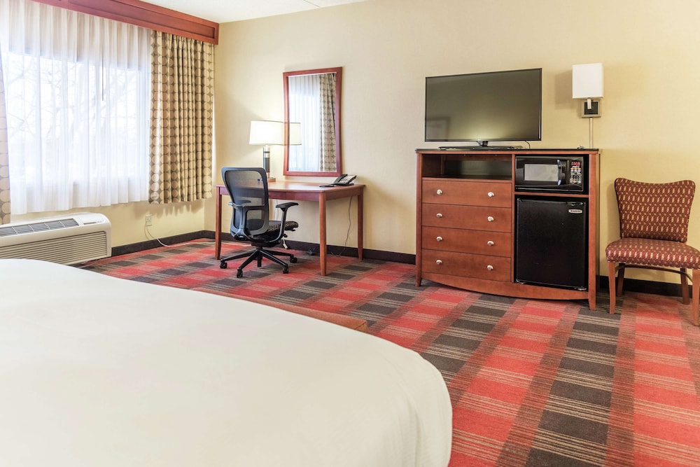 DoubleTree by Hilton Holland - photo 18