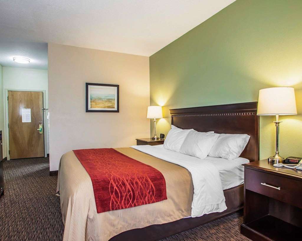 Quality Inn Belton Kansas City South - photo 10