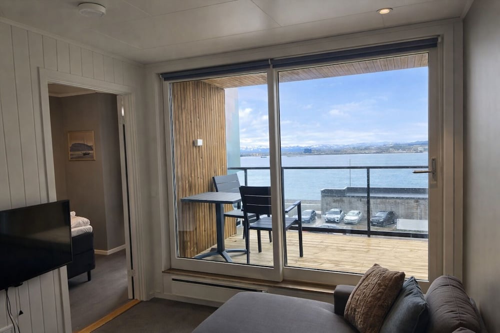 Arctic Sea Apartments 18525525 — Hammerfest