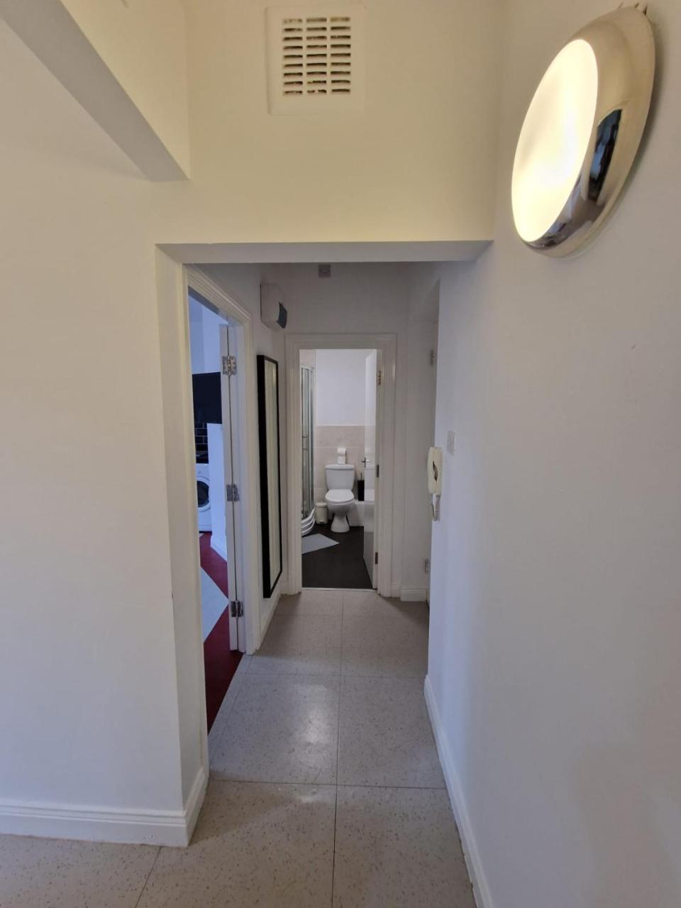 Great offers on Long Stays LaLuNa Apartments — 4-Star Luxury Hotel in Gateshead, United Kingdom