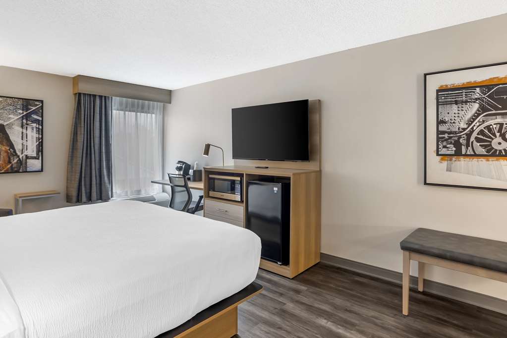 Best Western Plus Heritage Rail Inn Suites - photo 37
