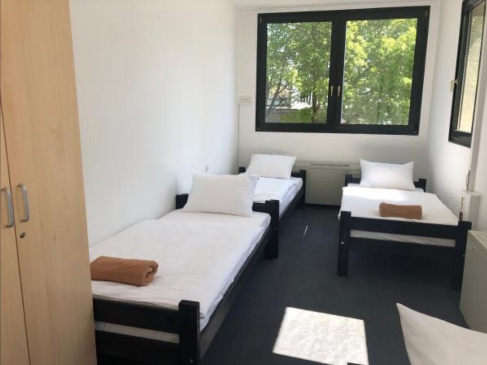 Central Budget Hotel — Budapest — photo 2